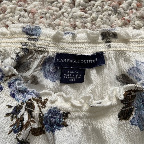 AE Over-the-shoulder Top - Picture 3 of 3